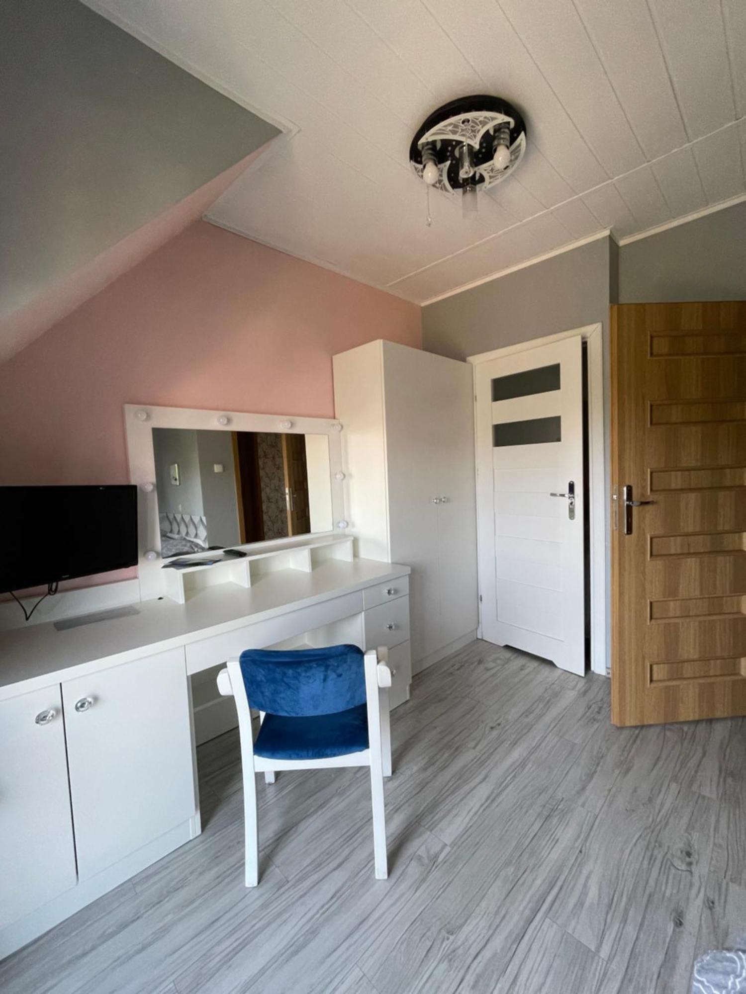 Sewana Pokoje Goscinne I Domki Letniskowe Mikołajki Exterior foto